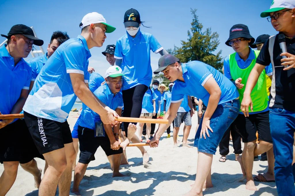 Team building kỷ niệm 10 năm thành lập Vietnix 6 chuoi hoat dong teambuilding